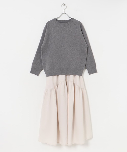 ITEMS URBANRESEARCH（アイテムズ アーバンリサーチ）の「スウェットライクニット×ティアードスカート（ワンピース・レディース・グレー/ブラウン・FREE）」の20枚目の写真