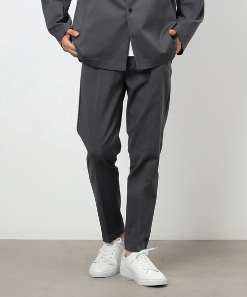 COMME CA ISM(コムサイズム)の「【セットアップ対応】Easy Active Wear ストレッチ テーパードスラックス (綿/ナイロン)(スラックス・メンズ・チャコール/ブラック・SMALL/MEDIUM/LARGE)」の1枚目の写真