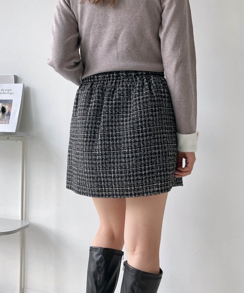 AS KNOW AS plus（アズノゥアズプラス）の「◇ボタンとプリーツミニスカート 　セットアップ可能（スカート・レディース・ブラック系/グレー系/ベージュ系・FREE）」の11枚目の写真