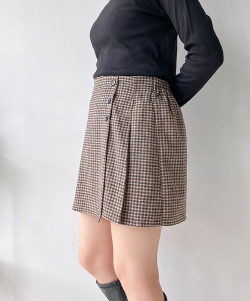 AS KNOW AS plus（アズノゥアズプラス）の「◇ボタンとプリーツミニスカート 　セットアップ可能（スカート・レディース・ブラック系/グレー系/ベージュ系・FREE）」の19枚目の写真