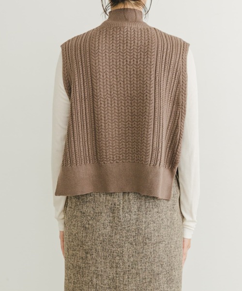 Sporty & Rich ケーブルニットベスト Sporty & Rich ケーブルニットベスト Sporty & Rich - SRC ケーブル