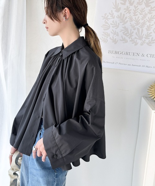 classicalelf（クラシカルエルフ）の「トレンドライクのゆるく上品なシルエット♪アコーディオンフレアシャツ(長袖)（シャツ/ブラウス・レディース・オフホワイト/チャコールグレー/ブルー・X-LARGE/SMALL/MEDIUM/LARGE）」の22枚目の写真