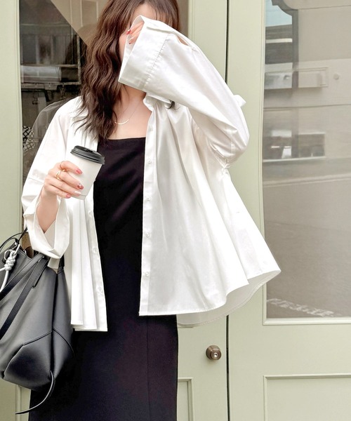 classicalelf（クラシカルエルフ）の「トレンドライクのゆるく上品なシルエット♪アコーディオンフレアシャツ(長袖)（シャツ/ブラウス・レディース・オフホワイト/チャコールグレー/ブルー・X-LARGE/SMALL/MEDIUM/LARGE）」の6枚目の写真