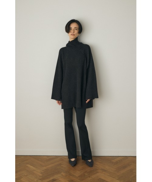 M_（エムアンダーバー）の「ニットミディスカート×ニットレギンス リサイクルポリエステル使用（スカート・レディース・ライトパープル/ブラック・1/2）」の7枚目の写真