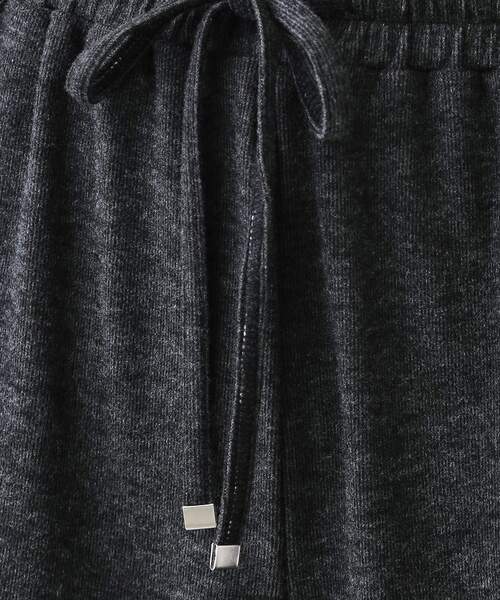 SHOO・LA・RUE（シューラルー）の「【あったか】やわらかい風合いが魅力 裏起毛イージーパンツ（その他パンツ・レディース・チャコールグレー/グリーン/スミクロ・01/02/03/04）」の13枚目の写真