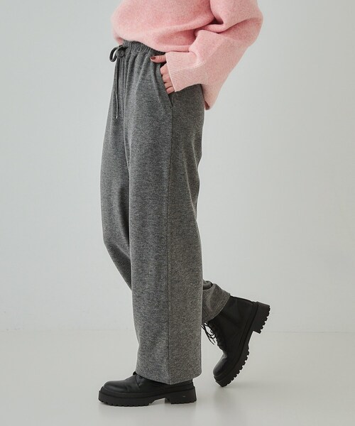 SHOO・LA・RUE（シューラルー）の「【あったか】やわらかい風合いが魅力 裏起毛イージーパンツ（その他パンツ・レディース・チャコールグレー/グリーン/スミクロ・01/02/03/04）」の11枚目の写真