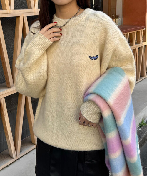 CIAOPANIC（チャオパニック）の「ワンポイント刺繡シャギーニットプルオーバー（ニット/セーター・レディース・レッド/ブラウン/ブラック/アイボリー/ミント・ONE SIZE）」の6枚目の写真