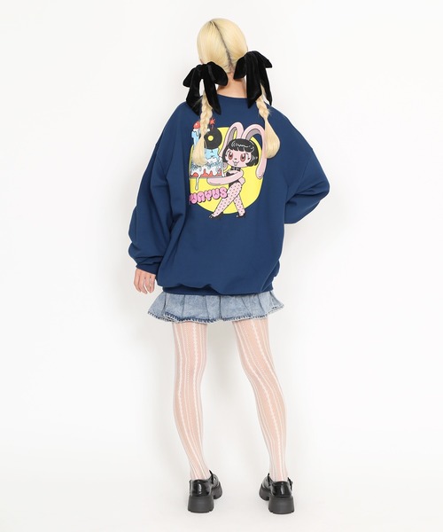 PUNYUS（プニュズ）の「10th rabbitビッグスウェット（スウェット・レディース・グリーン/ネイビー・3/4）」の6枚目の写真
