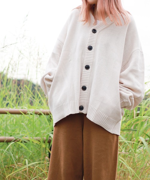 Bling Leads（ブリングリーズ）の「▼Bling Leads▼５ゲージ　オーバーサイズカーディガン（カーディガン/ボレロ・レディース・ベージュ/ブラック/グリーン・LARGE/MEDIUM）」の16枚目の写真