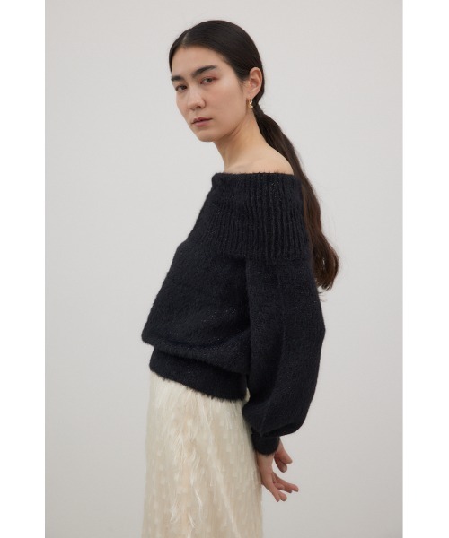 crie conforto(クリーコンフォルト)の「オフショルダーシャギーラメニット 秋服 / 冬服 / 長袖(ニット/セーター・レディース・モカ/オフホワイト/ブラック・FREE)」の4枚目の写真