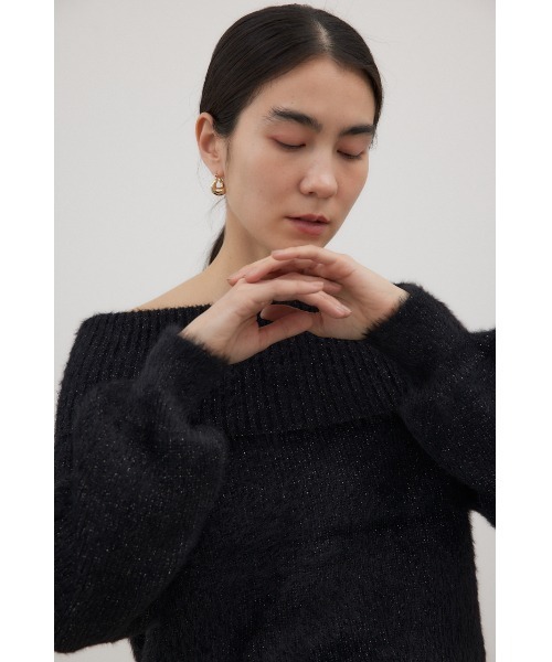 crie conforto(クリーコンフォルト)の「オフショルダーシャギーラメニット 秋服 / 冬服 / 長袖(ニット/セーター・レディース・モカ/オフホワイト/ブラック・FREE)」の5枚目の写真