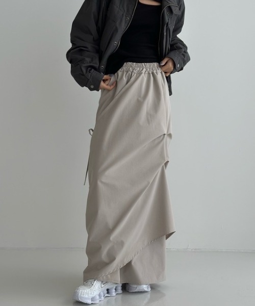 ROOPTOKYO(ループトウキョウ)の「Tucked Design Side Ribbon Gather Long Skirt / タックデザイン サイドリボンギャザー ロングスカート(スカート・レディース・グレー/ブラック/チャコールグレー/ベージュ・FREE)」の13枚目の写真