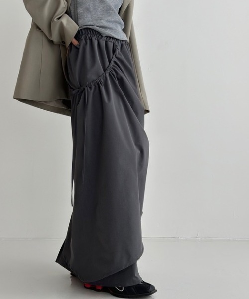 ROOPTOKYO(ループトウキョウ)の「Tucked Design Side Ribbon Gather Long Skirt / タックデザイン サイドリボンギャザー ロングスカート(スカート・レディース・グレー/ブラック/チャコールグレー/ベージュ・FREE)」の17枚目の写真