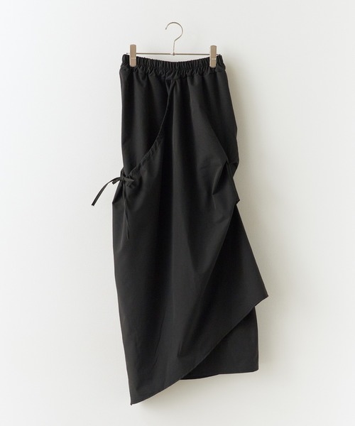 ROOPTOKYO(ループトウキョウ)の「Tucked Design Side Ribbon Gather Long Skirt / タックデザイン サイドリボンギャザー ロングスカート(スカート・レディース・グレー/ブラック/チャコールグレー/ベージュ・FREE)」の21枚目の写真