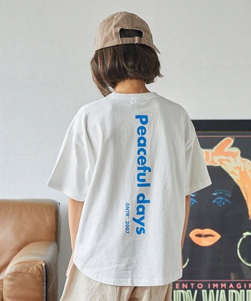 GENERATOR(ジェネレーター)の「GENERATOR/ジェネレーター PEACE Tシャツ(Tシャツ/カットソー・キッズ・チャコールグレー/グリーン/ホワイト・M/L/XL)」の5枚目の写真