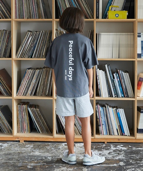 GENERATOR(ジェネレーター)の「GENERATOR/ジェネレーター PEACE Tシャツ(Tシャツ/カットソー・キッズ・チャコールグレー/グリーン/ホワイト・M/L/XL)」の9枚目の写真