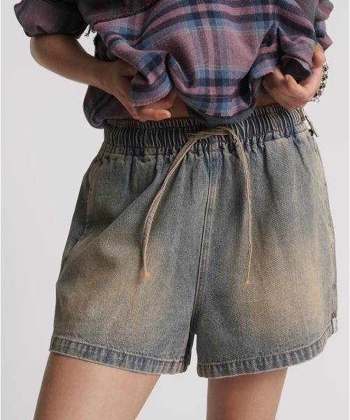 One Tea spoon（ワンティースプーン）の「DENIM BOXER SHORT（デニムパンツ・レディース・ケミカルウォッシュ・S）」の2枚目の写真