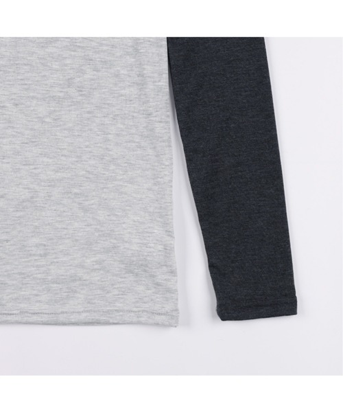 FANCY CLUB（ファンシークラブ）の「【FANCY CLUB】HEAVENLY OFF-SHOULDER LONG SLEEVE / 【ファンシークラブ】オフショルダーレタリングプリント長袖Tシャツ（Tシャツ/カットソー・レディース・杢グレー/ベージュ・ONE SIZE）」の13枚目の写真