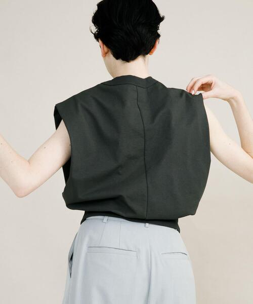 LAATO（ラート）の「fast dry no sleeve festee（Tシャツ/カットソー・レディース・オフホワイト/ホワイト/ダークグレー・FREE）」の5枚目の写真