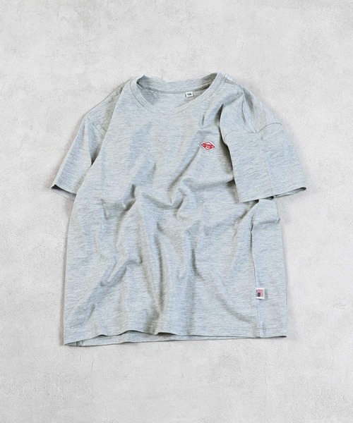 LSP WOW（エルエスピーワオ）の「【LSP WOW!】マイニチワッペン無地Tee（Tシャツ/カットソー・キッズ・ブルー/ピンク/グリーン/レッド/チャコール/ホワイト系その他/キャメル/杢グレー/オフホワイト/マスタード/ラベンダー/ネイビー/モカ/ライトブルー/ブラック・110/100/90/80/130/120）」の5枚目の写真