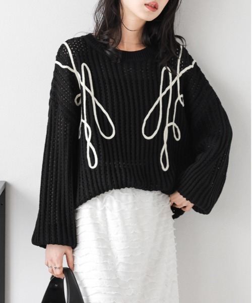 AMELY(エミリー)の「コード刺繍 透かし編みニット(ニット/セーター・レディース・ブラック/アイボリー/グレー/ベージュ・フリー)」の3枚目の写真