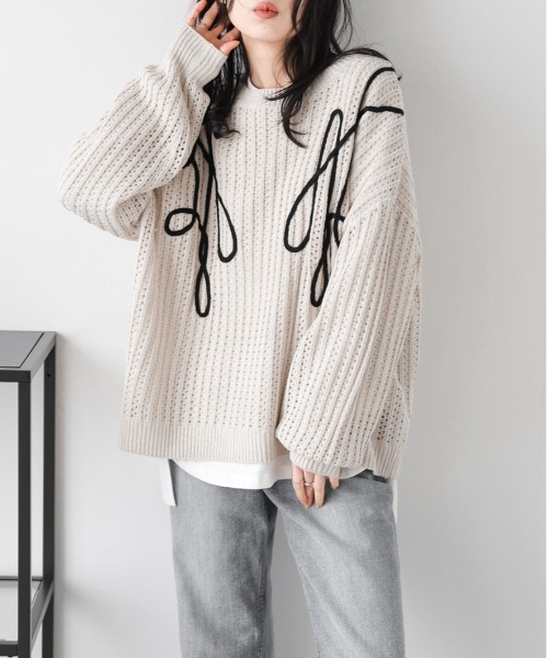 AMELY(エミリー)の「コード刺繍 透かし編みニット(ニット/セーター・レディース・ブラック/アイボリー/グレー/ベージュ・フリー)」の7枚目の写真