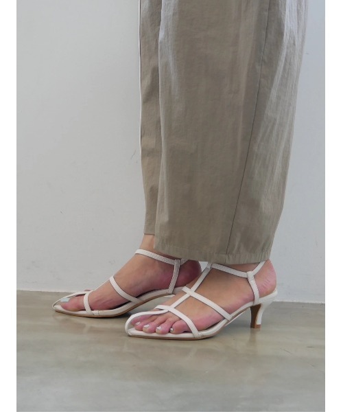 TRUNC(トランクエイティーエイト)の「Line Strap Heel Sandals Ⅱ(サンダル・レディース・アイボリー/ブラック・LARGE/MEDIUM/SMALL)」の10枚目の写真