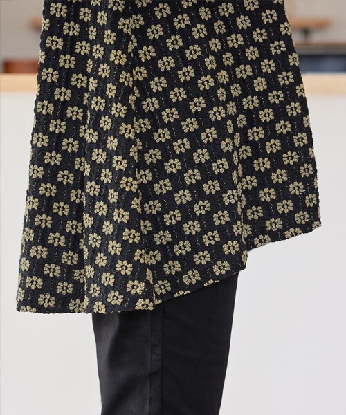 Tiaclasse(ティアクラッセ)の「花柄カットレースフレアトップス(Tシャツ/カットソー・レディース・ブラック/ブラック系その他/オフホワイト/ベージュ系その他・M/L)」の11枚目の写真