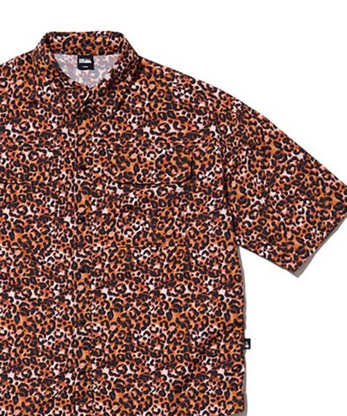 FIRST DOWN(ファーストダウン)の「FIRST DOWN S/S POCKET SHIRTS(シャツ/ブラウス・メンズ・ブラック/レオパード・L/XL/M)」の2枚目の写真