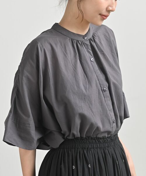Bandカラー wide blouse — блуза с воротником-стойкой, широкого кроя