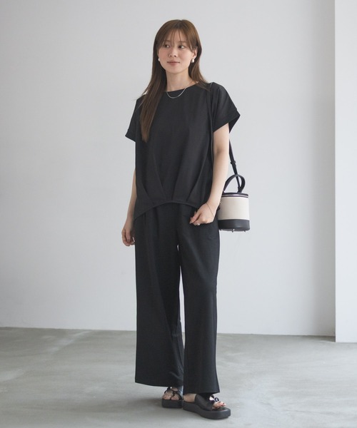 NAVY(ネイビー)の「NAVY SARARI 裾タックプルオーバー(Tシャツ/カットソー・レディース・マスタード/ブラック/カーキ・M/L)」の7枚目の写真