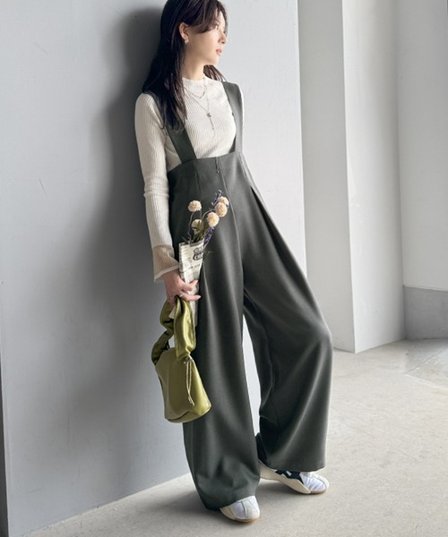 classicalelf（クラシカルエルフ）の「楽にシルエット美人。ワンタックワイドシルエットサロペットパンツ（サロペット/オーバーオール・レディース・ブラック/チャコール/モカ・LARGE/MEDIUM/SMALL/X-LARGE）」の19枚目の写真