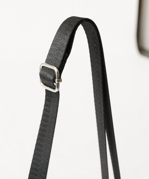 Cheek（チーク）の「【cheek/チーク】rund shoulder C25001 /2way shoulder/ショルダーバック/ポーチ付き/ユニセックス【WEB限定】（ショルダーバッグ・メンズ・ブラック/グレー/アイボリー・フリー）」の17枚目の写真