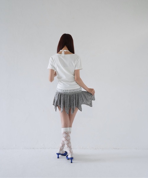 Uenui(ウニュイ)の「【 cunii 】 レース トリム ボタン ティー(Tシャツ/カットソー・レディース・ホワイト/ブルー/グレー・FREE)」の7枚目の写真