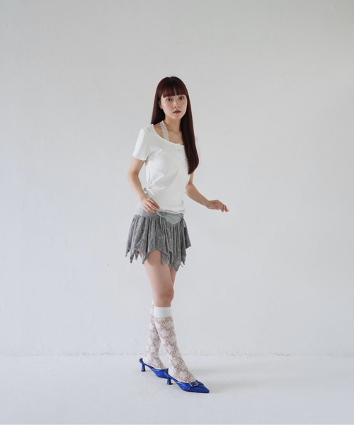 Uenui(ウニュイ)の「【 cunii 】 レース トリム ボタン ティー(Tシャツ/カットソー・レディース・ホワイト/ブルー/グレー・FREE)」の8枚目の写真
