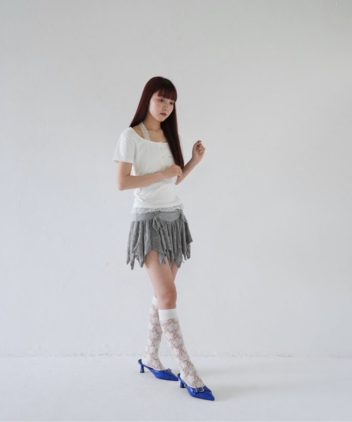 Uenui(ウニュイ)の「【 cunii 】 レース トリム ボタン ティー(Tシャツ/カットソー・レディース・ホワイト/ブルー/グレー・FREE)」の14枚目の写真