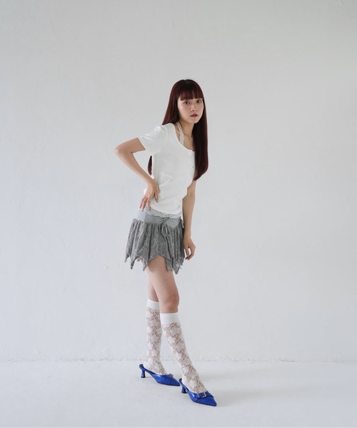 Uenui(ウニュイ)の「【 cunii 】 レース トリム ボタン ティー(Tシャツ/カットソー・レディース・ホワイト/ブルー/グレー・FREE)」の16枚目の写真
