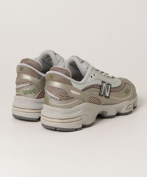 NEW BALANCE(ニューバランス)の「1000(スニーカー・メンズ・ベージュ系・22.5cm/29.0cm/28.5cm/28.0cm/27.5cm/27.0cm/26.5cm/26.0cm/25.5cm/25.0cm/24.5cm/24.0cm/23.5cm/23.0cm)」の4枚目の写真