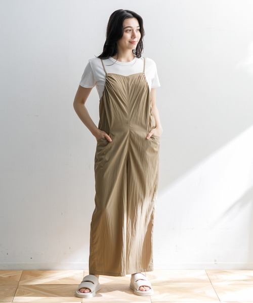 AMERICAN RAG CIE（アメリカンラグシー）の「ギャザーサロペット（サロペット/オーバーオール・レディース・ブラック/ベージュ・FREE）」の16枚目の写真