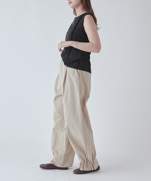 Lui's（ルイス）の「ナイロンボリュームパンツ（スラックス・レディース・ブラック/ベージュ・FREE）」の22枚目の写真