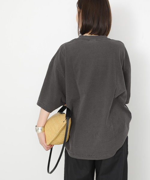 journal standard L'essage(ジャーナルスタンダードレサージュ)の「PMD LOOSE FIT LOGO Tシャツ(Tシャツ/カットソー・レディース・ホワイト/ベージュ/ブラック系その他・FREE)」の8枚目の写真