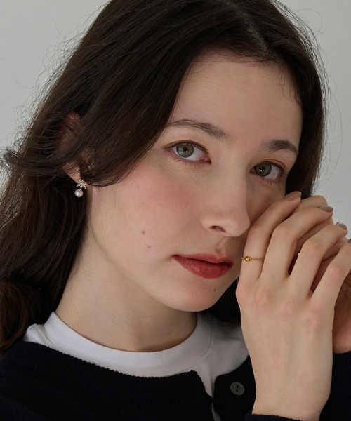 Phoebe(フィービィー)の「クリスタルペタルパールピアス 結婚式 二次会 同窓会 お呼ばれ フォーマル オケージョン(ピアス(両耳用)・レディース・イエローゴールド・FREE)」の12枚目の写真