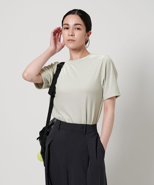 BEAUTY&YOUTH UNITED ARROWS(ビューティーアンドユースユナイテッドアローズ)の「ベロア コンパクト ショートスリーブTシャツ(Tシャツ/カットソー・レディース・オリーブ/ブラック/ライトグレー・FREE)」の3枚目の写真