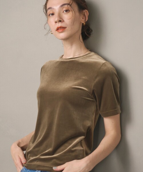 BEAUTY&YOUTH UNITED ARROWS(ビューティーアンドユースユナイテッドアローズ)の「ベロア コンパクト ショートスリーブTシャツ(Tシャツ/カットソー・レディース・オリーブ/ブラック/ライトグレー・FREE)」の21枚目の写真