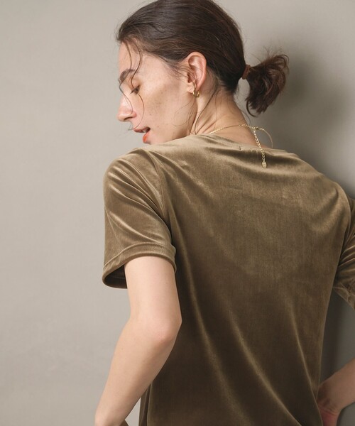 BEAUTY&YOUTH UNITED ARROWS(ビューティーアンドユースユナイテッドアローズ)の「ベロア コンパクト ショートスリーブTシャツ(Tシャツ/カットソー・レディース・オリーブ/ブラック/ライトグレー・FREE)」の19枚目の写真