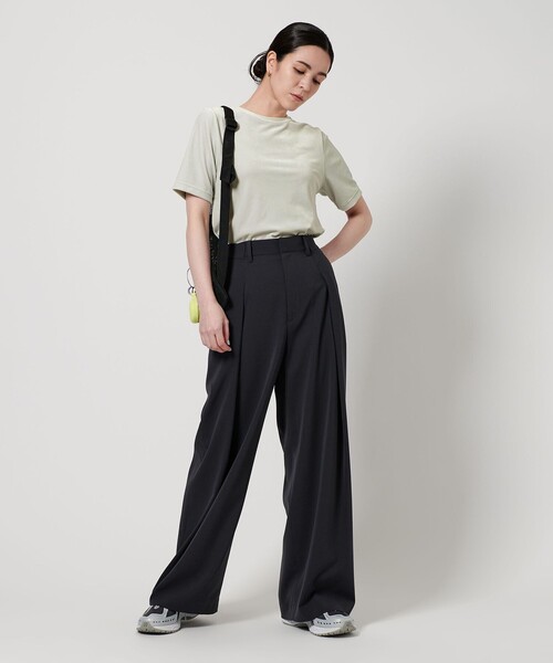 BEAUTY&YOUTH UNITED ARROWS(ビューティーアンドユースユナイテッドアローズ)の「ベロア コンパクト ショートスリーブTシャツ(Tシャツ/カットソー・レディース・オリーブ/ブラック/ライトグレー・FREE)」の5枚目の写真