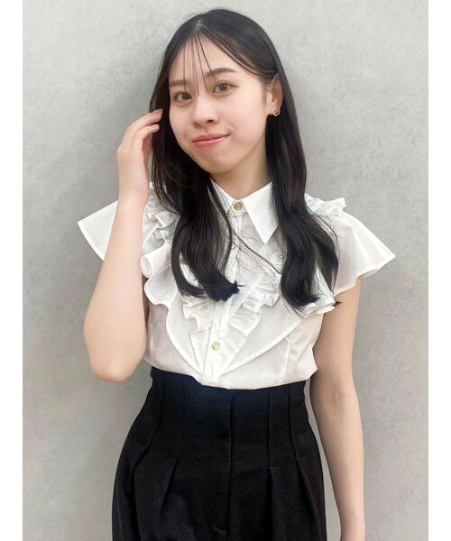 dazzlin（ダズリン）の「ラッフルフリルブラウス（シャツ/ブラウス・レディース・ホワイト/グレー/オフホワイト・FREE）」の21枚目の写真