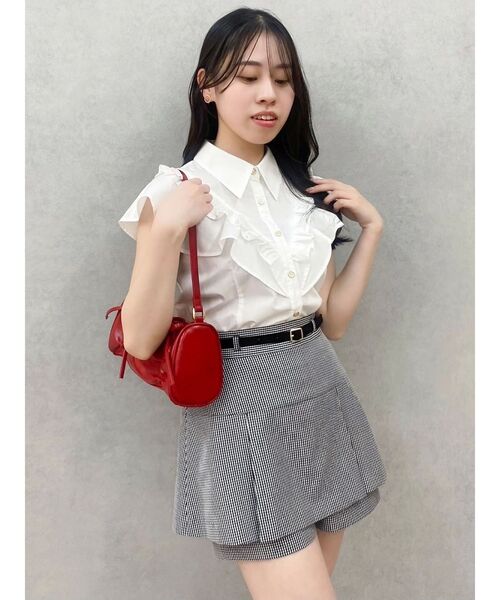 dazzlin（ダズリン）の「ラッフルフリルブラウス（シャツ/ブラウス・レディース・ホワイト/グレー/オフホワイト・FREE）」の12枚目の写真