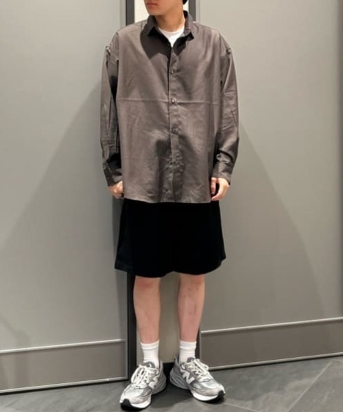 NANO universe（ナノユニバース）の「ビッグドレープシャツ　長袖（シャツ/ブラウス・メンズ・ホワイト/チャコール/ブラック/ブラウン・M/S/L）」の16枚目の写真