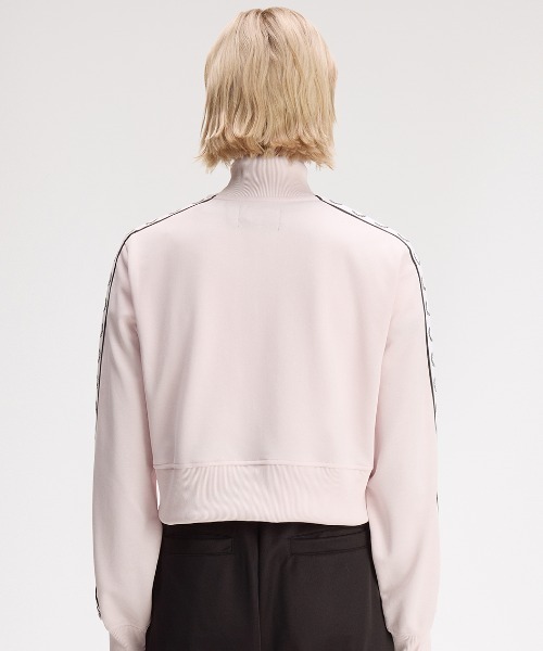 FRED PERRY(フレッドペリー)の「Cropped Taped Track Jacket/クロップドトラックジャケット(ジャージ・レディース・ピンク/ブラック・10)」の14枚目の写真